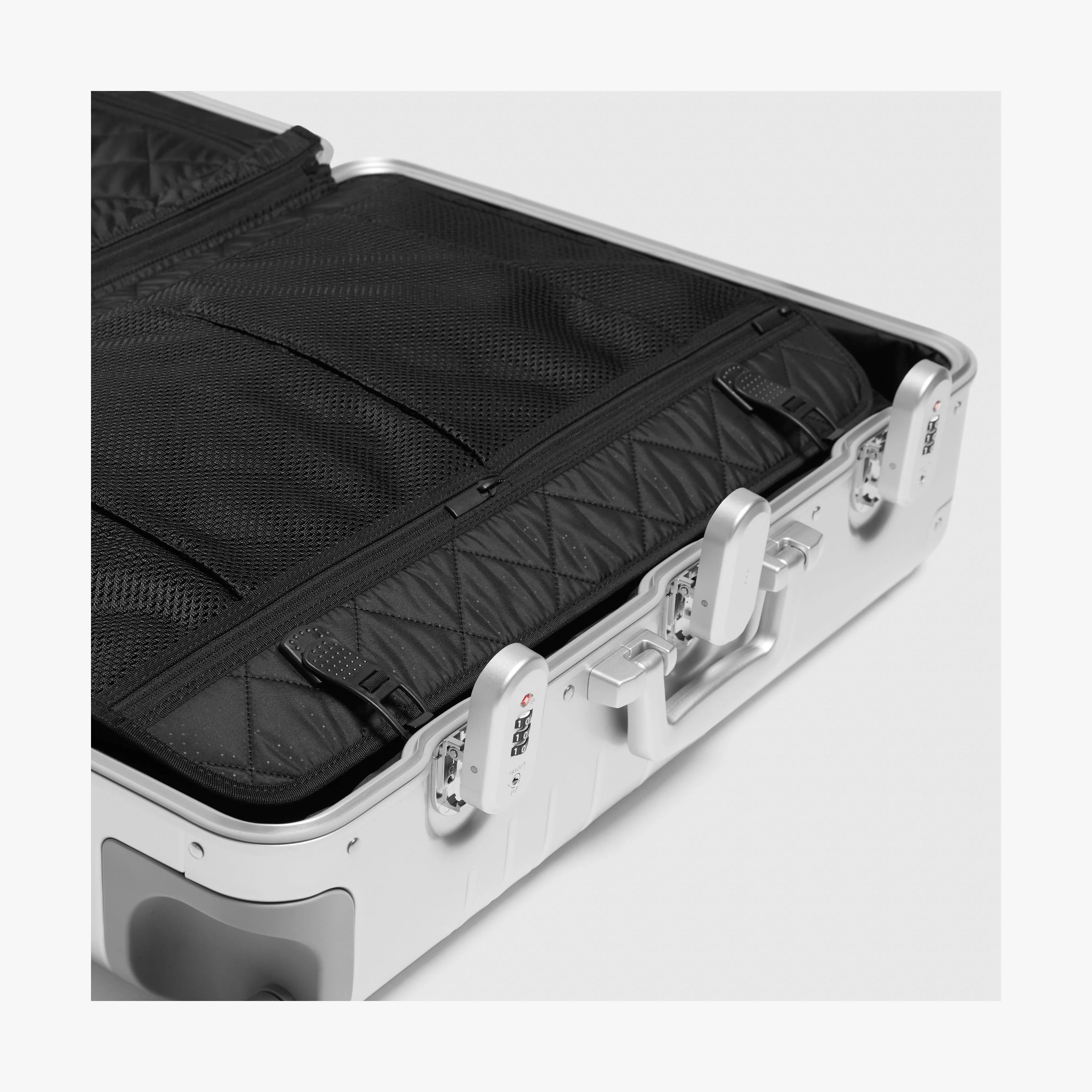 Aluminum Check-In Medium - Image 16