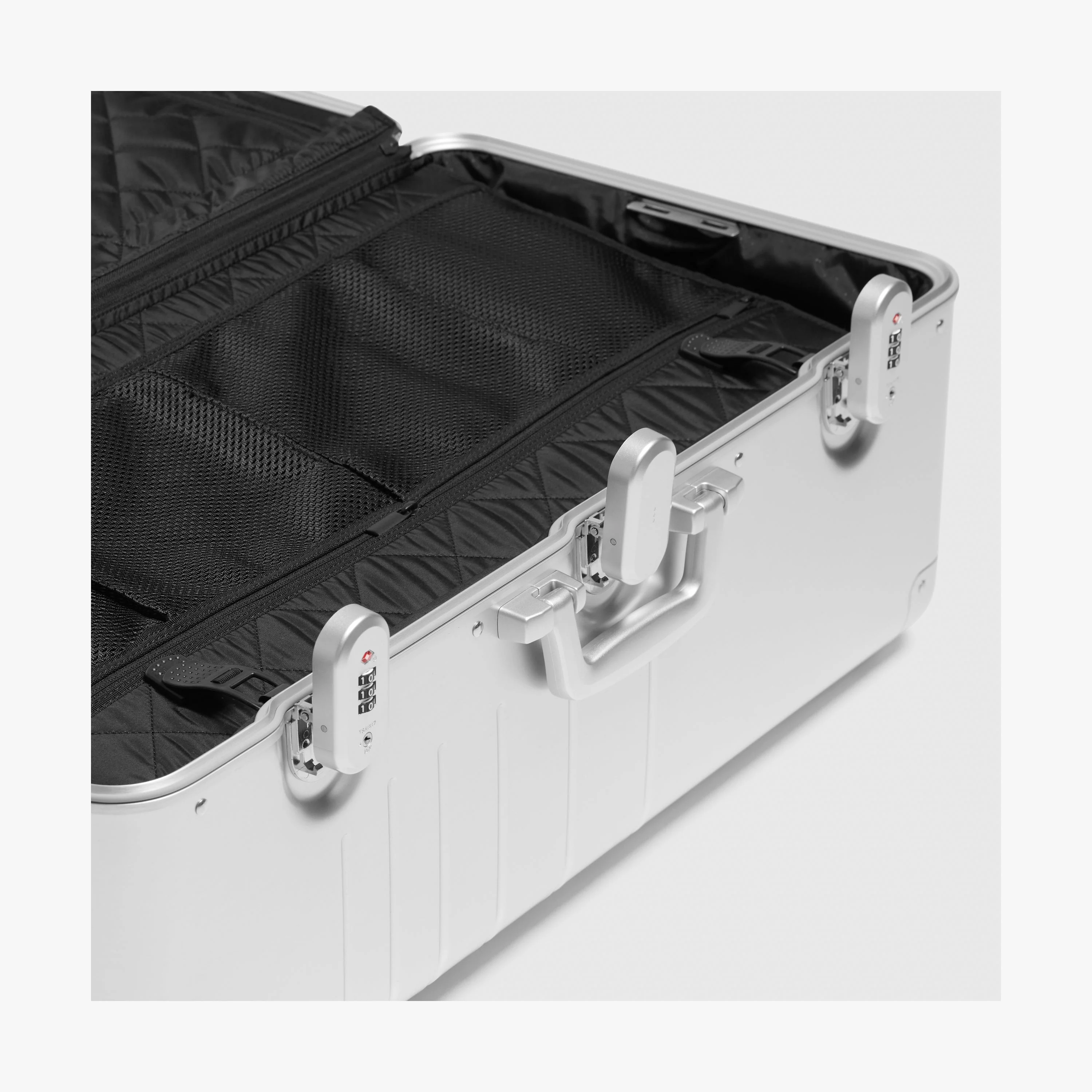 Aluminum Trunk Large - Image 16