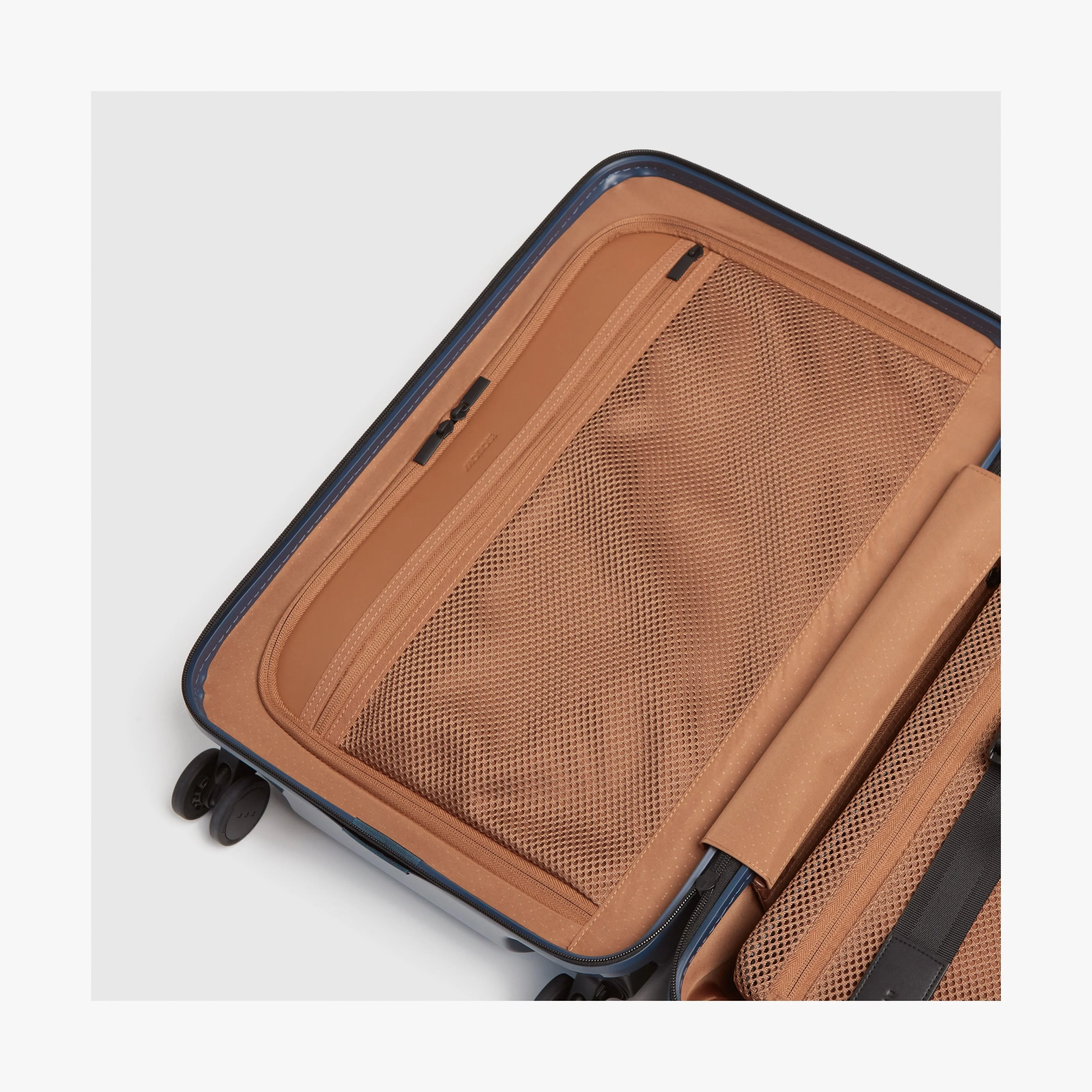 Carry-On Pro - Image 129