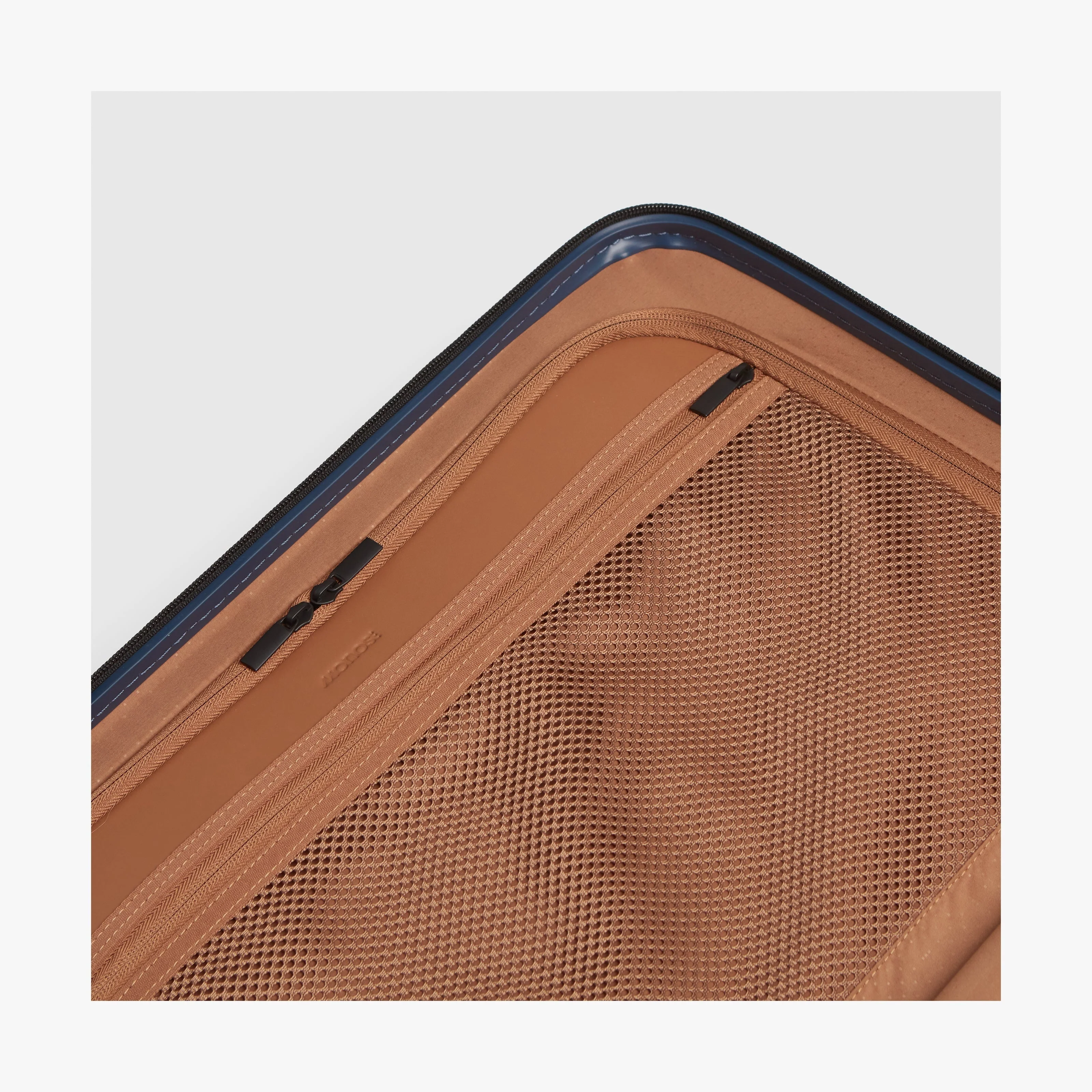 Carry-On Pro Plus - Image 128
