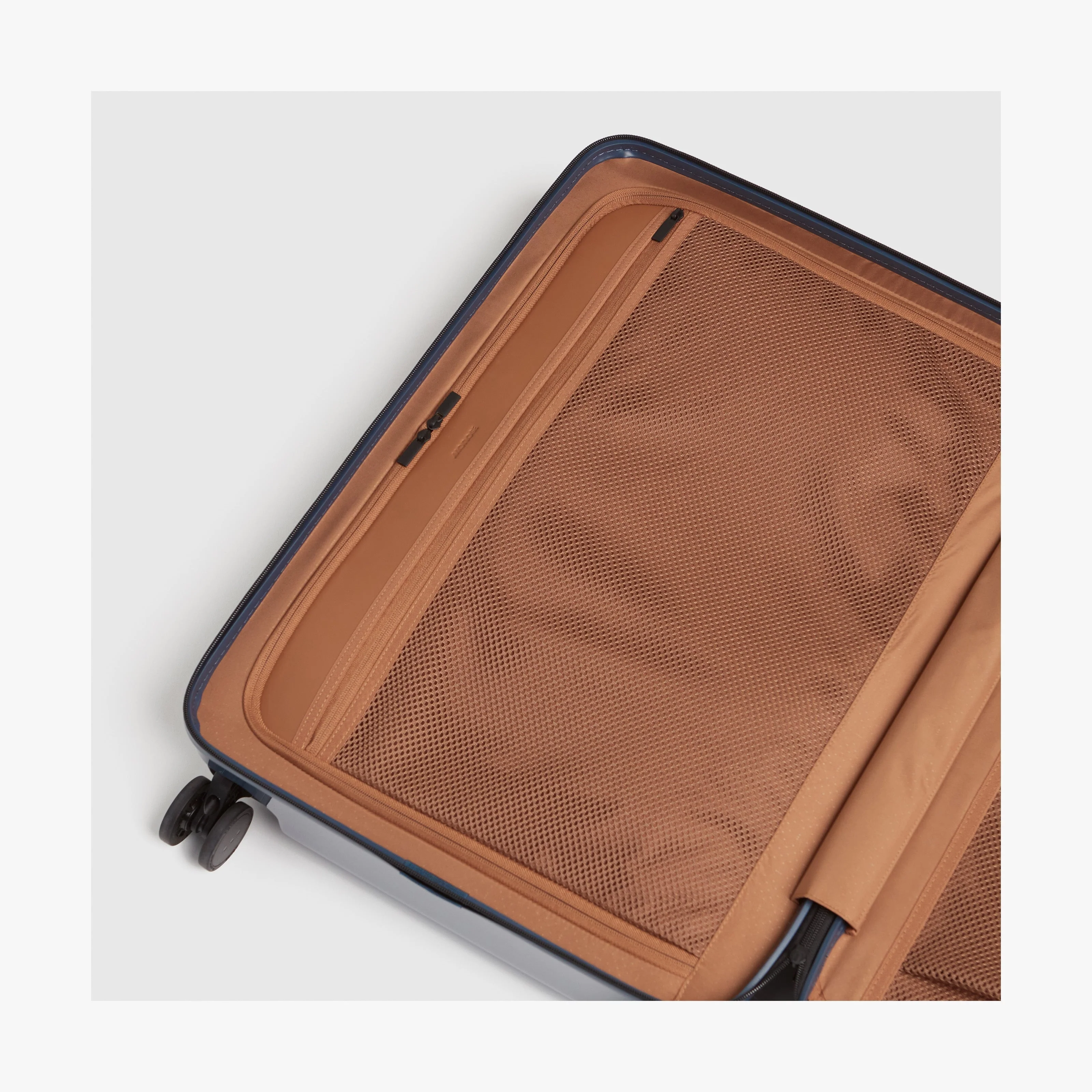Check-In Medium - Image 109