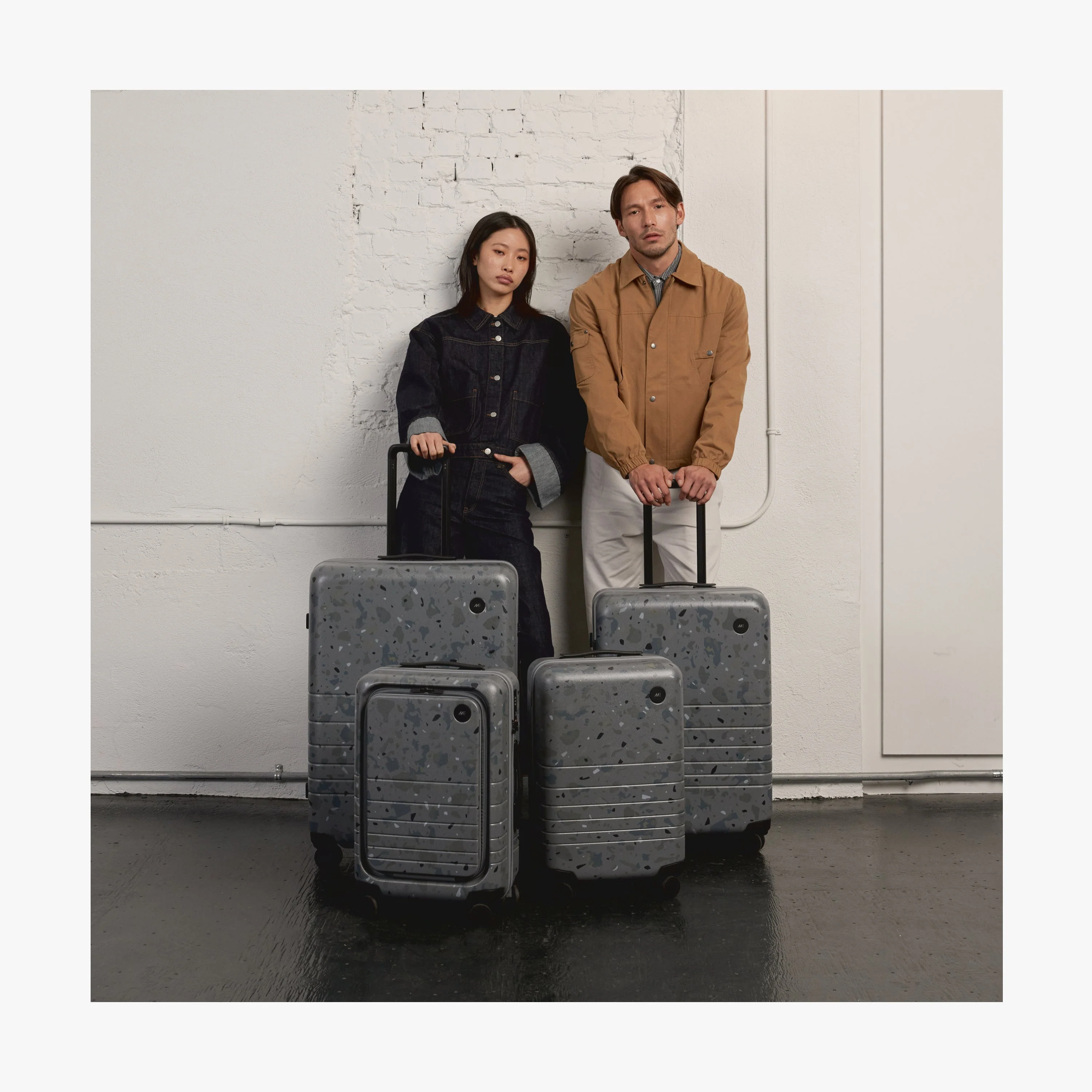 Check-In Medium - Image 122