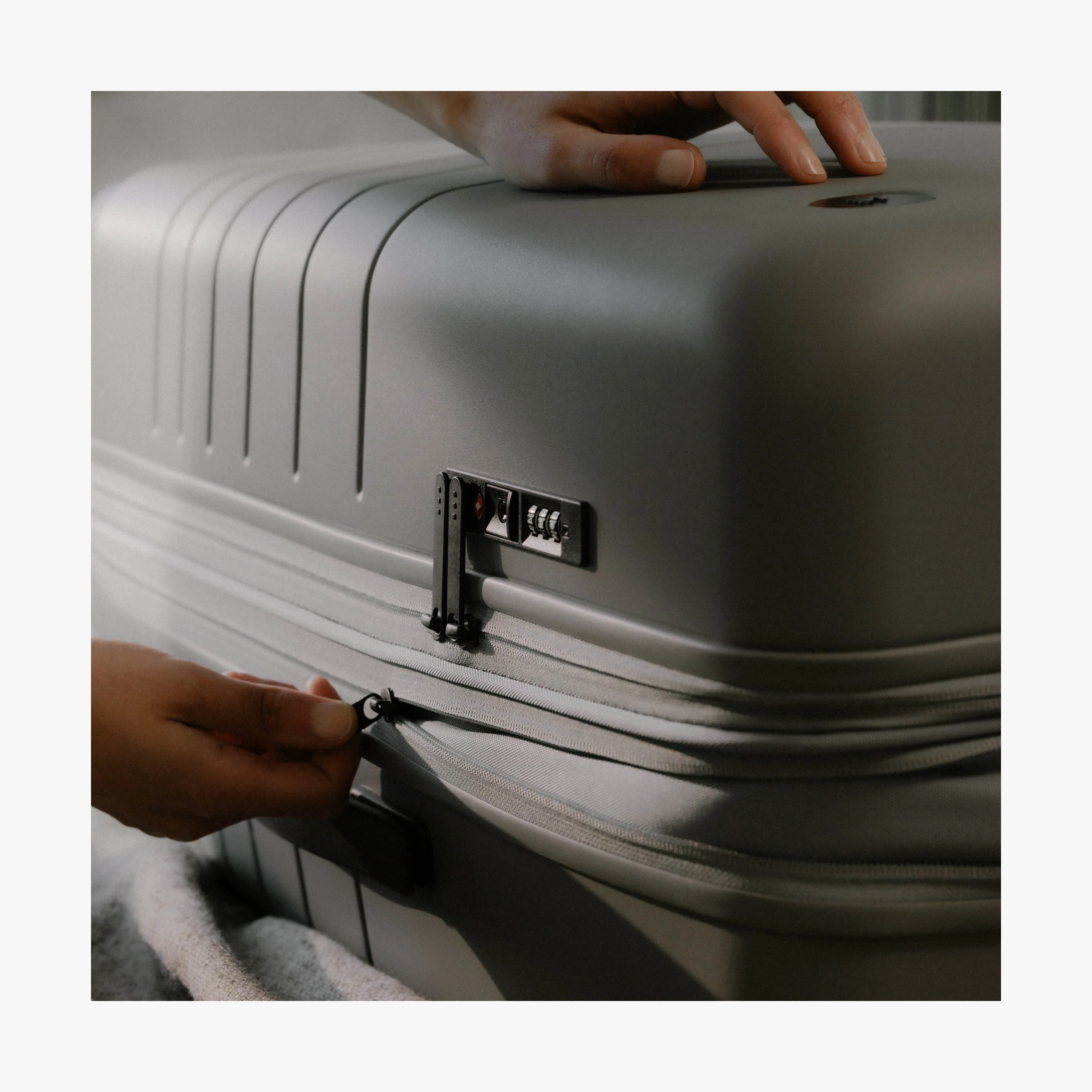 Expandable Carry-On Pro - Image 32