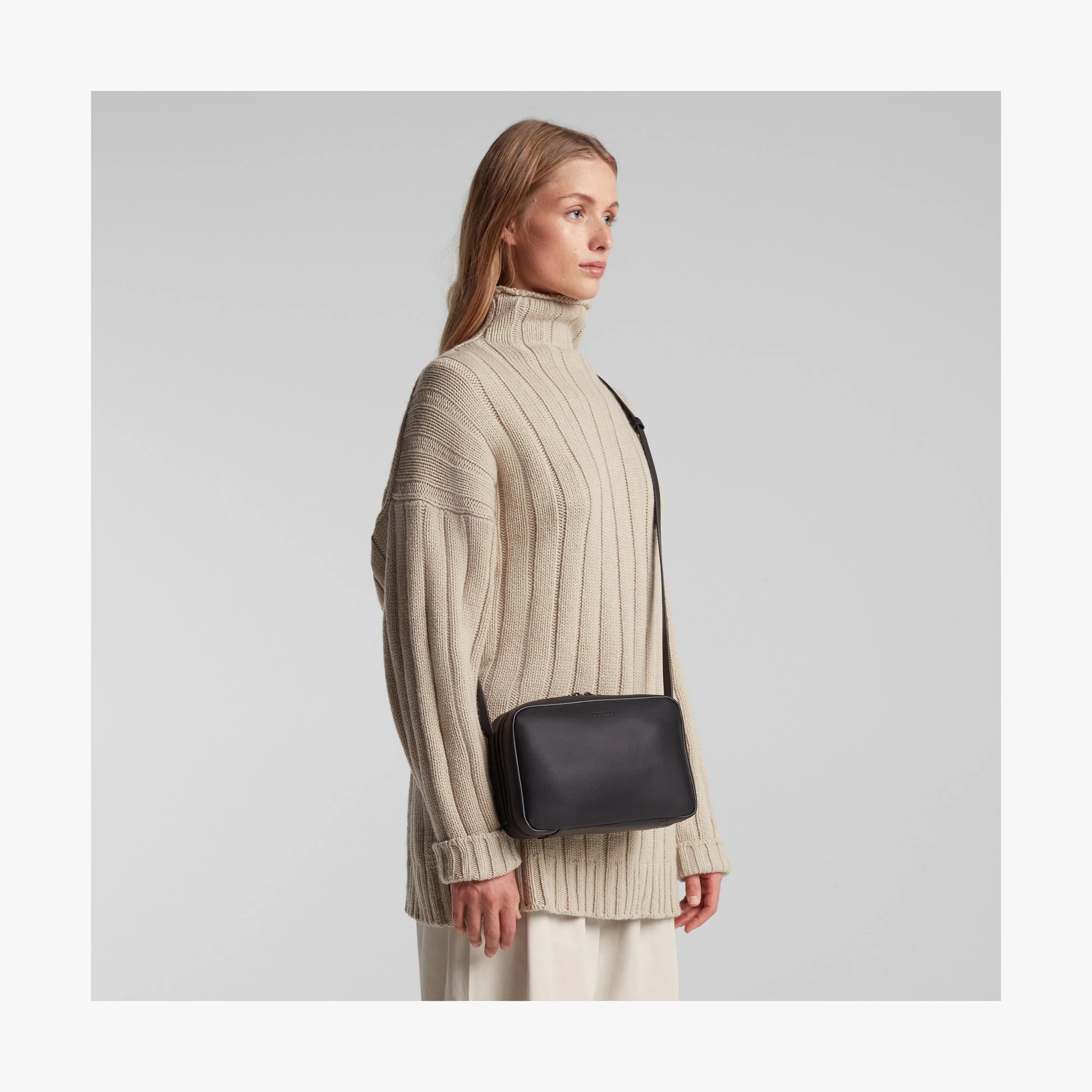 Metro Crossbody - Image 11